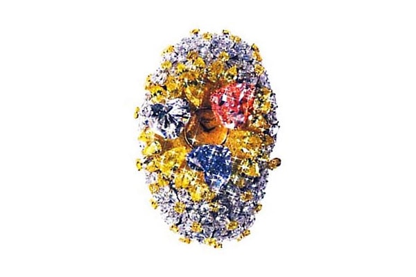 9. Часы, инкрустированные 201-каратными драгоценными камнями - $25 млн.