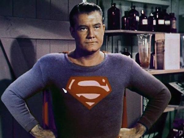 Batman 66'da, Superman 52'de TV dizisi olarak ekranlara döndü.