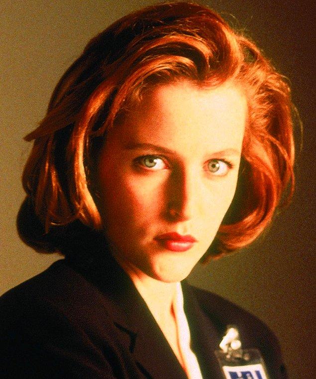 8. Gizli Dosyalar'da Fox Mulder'ın ortağı Dana Scully