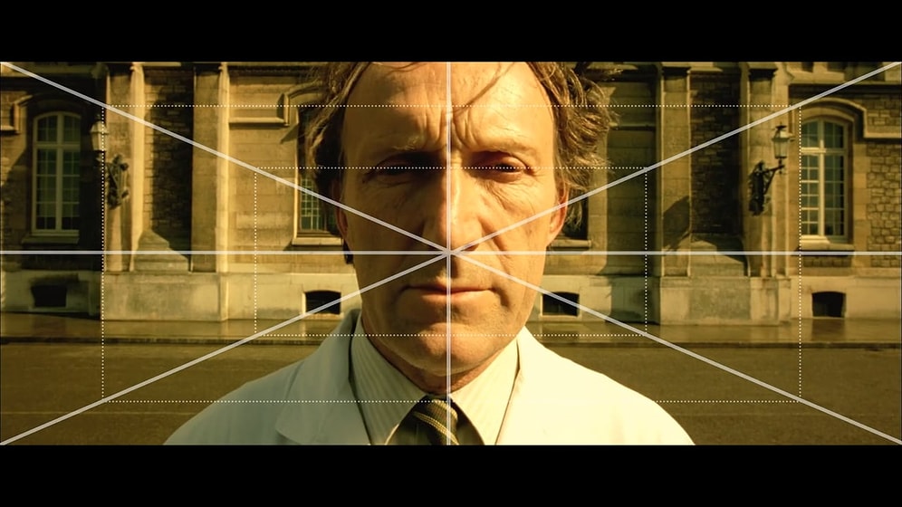 Насколько симметричен фильм "Амели"?