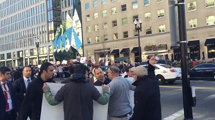 ABD'de Erdoğan'ın Korumalarından İlginç Protesto Önlemi
