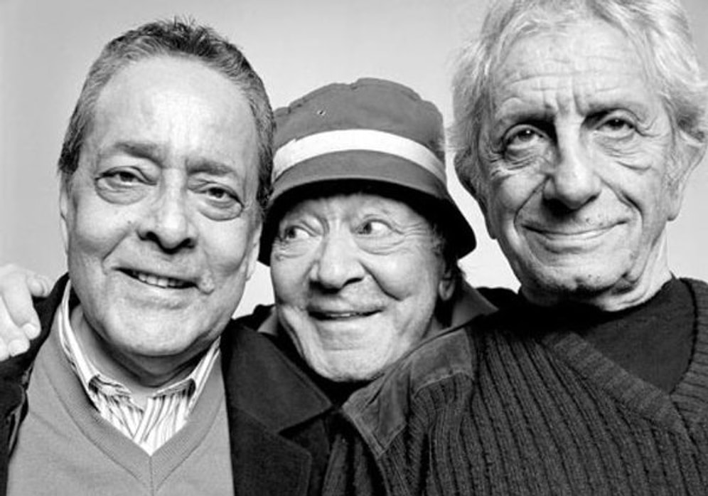 Ustalara Saygı Kuşağı: Türk Tiyatrosunun Birbirinden Değerli 37 Sanatçısı