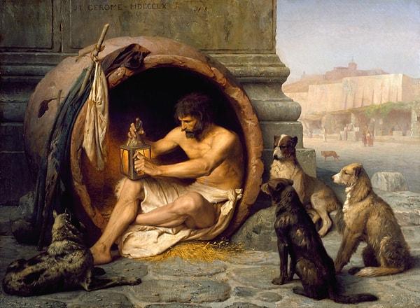 12. "Bir gün bir adam onu zengince döşenmiş bir eve soktu ve şöyle dedi: 'sakın yerlere tükürme!' canı tükürmek isteyen Diogenes, adamın suratına tükürdü ve ona, bulduğu tek pis yerin orası olduğunu haykırdı."