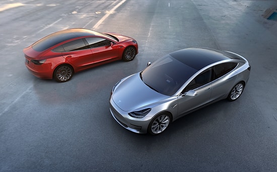 Tesla, Bugüne Kadar Tasarladığı En İddialı Otomobili Model 3'ü Tanıttı