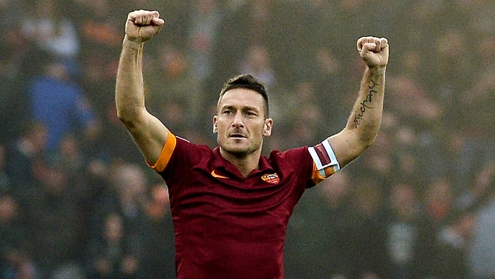 Herkes Efsane Olamaz! Totti, Takımına Bir Yıl Bedava Oynamayı Teklif Etti