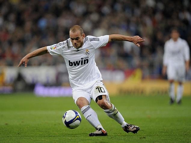 9- Wesley Sneijder