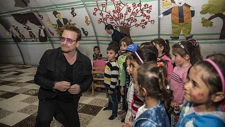 U2'nin Solisti Bono Gaziantep'te Suriyeli Çocuklara Eşlik Etti