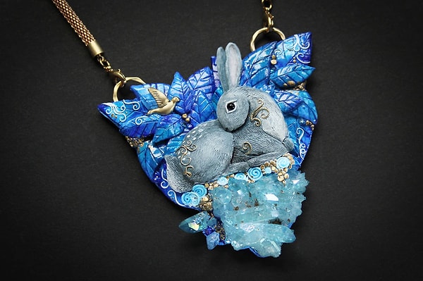 16. Ожерелье "Кролик Индиго"