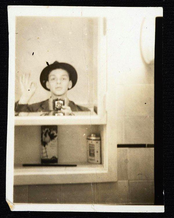 13. 1930’ların başında genç Frank Sinatra.
