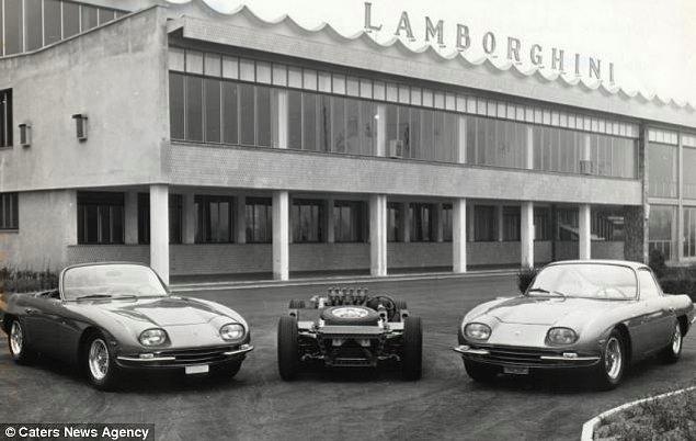 9. Bundan sonra Lamborghini hem traktör hem de spor otomobil üretecektir. İlk model 350 GT'dir.