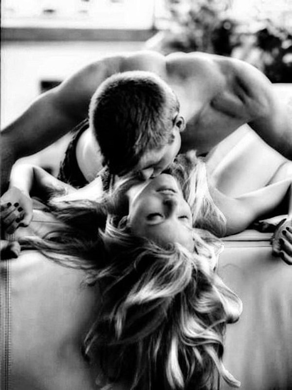 5. «Наша сексуальная жизнь с моей девушкой стала довольно пресной. Так что я вспомнил ссору 3-летней давности, мы поругались и занялись примирительным сексом. Сейчас все отлично»