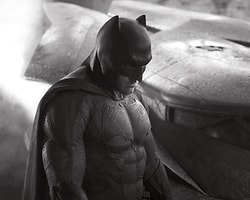 İçine Dönük, Zeki, Güçlü: Batman!