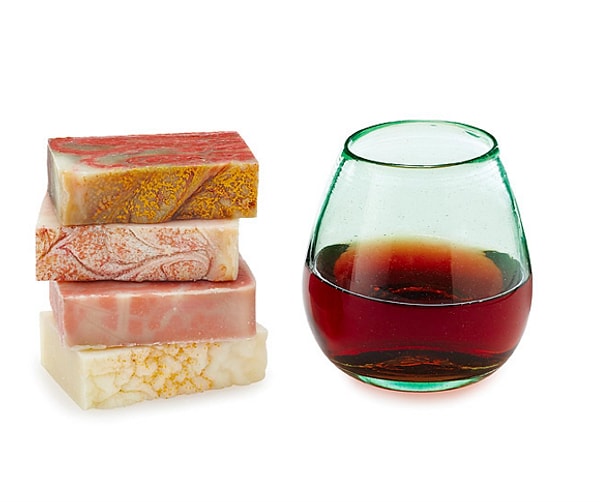 2. Мыло ручной работы, в основе которого есть вино 🍷