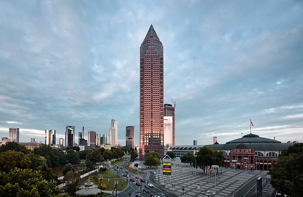 10. Messeturm (Франкфурт, Германия)