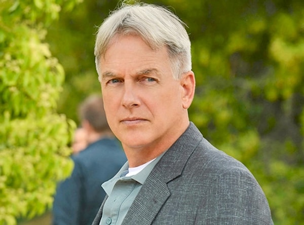 15. Марк Хэрмон вынес мальчика из горящего автомобиля