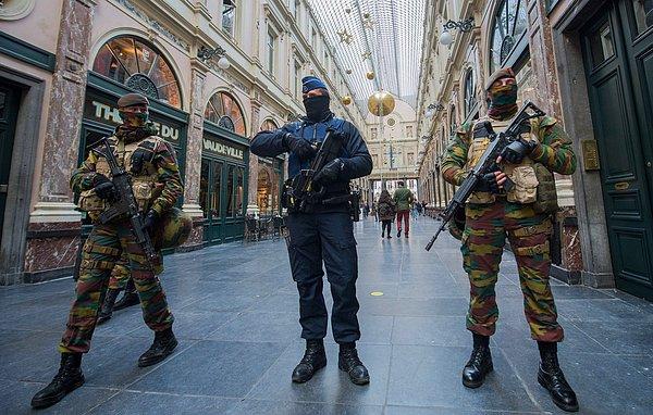 Vatandaşlıktan çıkarılma sebepleri arasına terörist eylemleri koyan ülkeler; Belçika, Fransa, Hollanda ve İngiltere