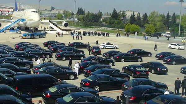 Kralı Selman dün özel uçağıyla İstanbul'a gelmiş ve havalimanı apronunda 50'yi aşkın lüks araç hazır bekletilmişti...