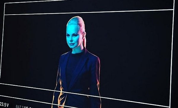 6. Под обложкой клипа, выложенной на странице в Instagram Алисы, пользователи оставили следующие комментарии: