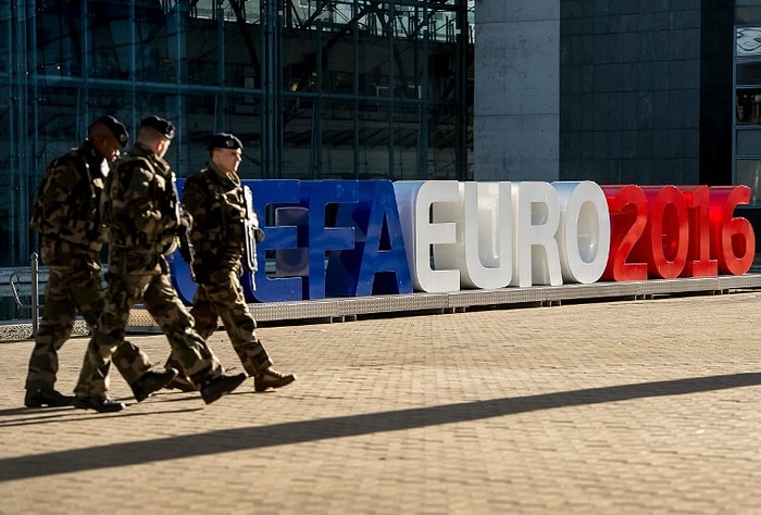 'IŞİD, Euro 2016'da Sinir Gazı Saldırısı Düzenleyebilir'