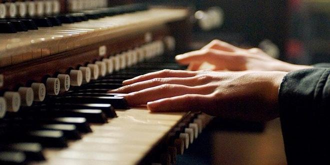 Dünyanın Çalması En Zor Dinlemesi En Keyifli Enstrümanı: Piyano Çalanların Yaşadığı 10 Durum