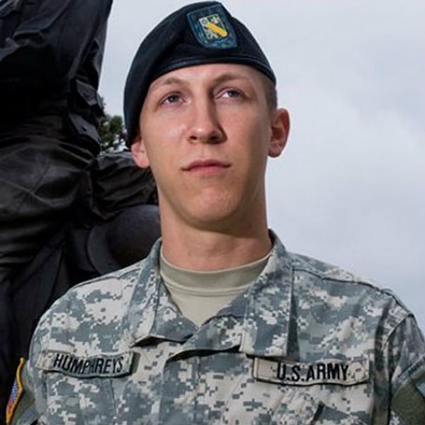 12. Майкл Коннер Хэмпфри, сыгравший Форреста в детстве, вступил в армию