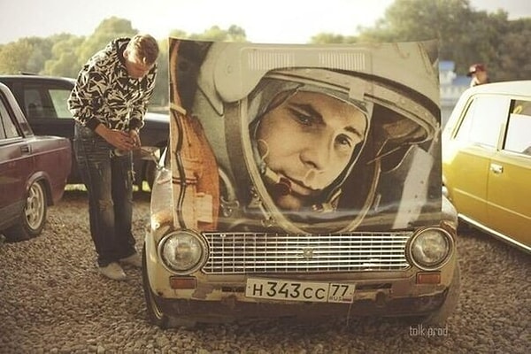 7. Для настоящих патриотов и любителей космоса: "Поехали!"