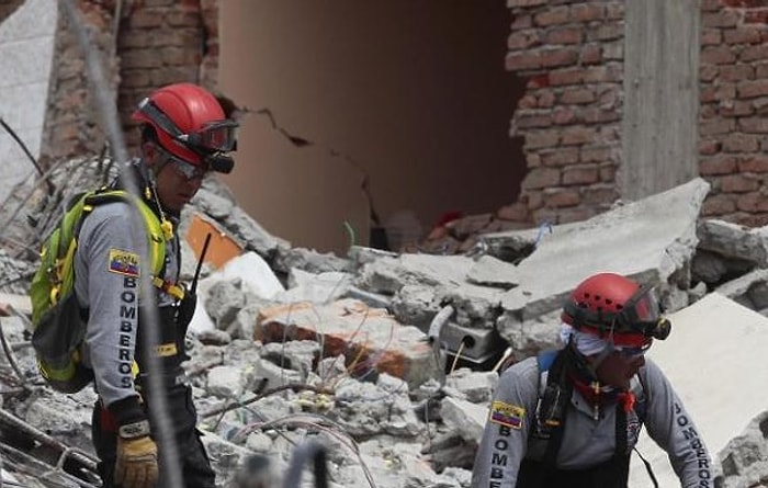 Ekvador’da Deprem Bilançosu Artıyor, Umutlar Tükeniyor...