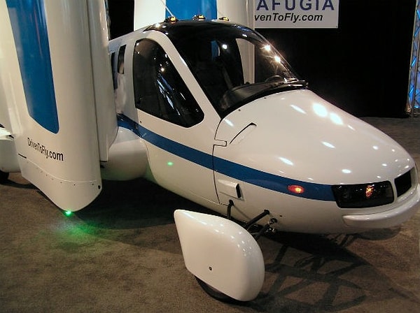 4. Летающие автомобили