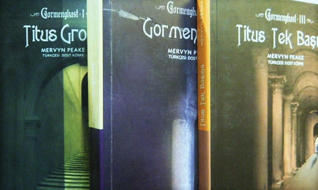 Gormenghast Serisi - Mervyn Peake