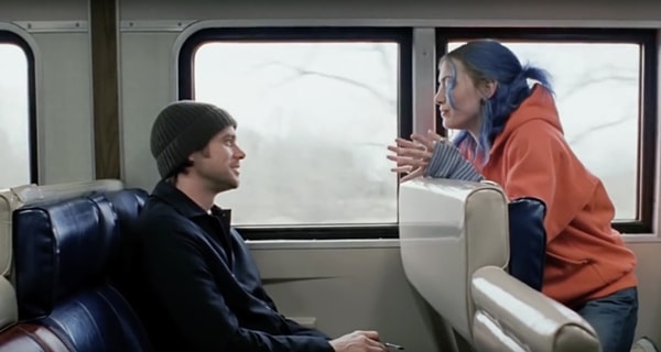 7. По сценарию действие начинается через 50 лет в будущем