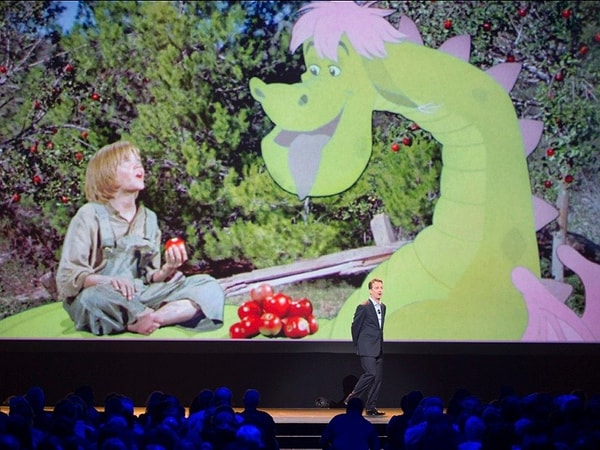 Фильм станет ремейком оригинального «Дракона Пита» 1977, где юная сирота дружит с гигантским драконом. В этой версии в главных ролях мы увидим также Уэса Бентли, Роберта Редфорда и Карла Урбана.