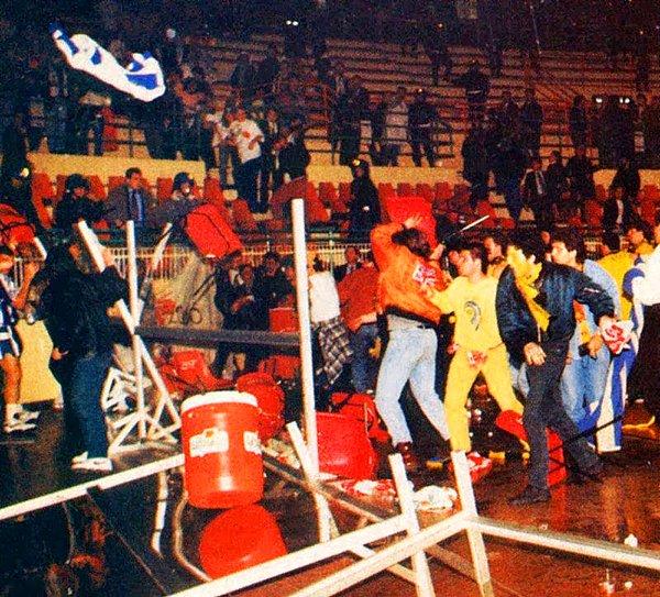 11. 1993 Avrupa Kulüpler Kupası 2.liği - Efes Pilsen