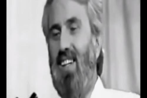 Hiç kimsenin tepki vermediği espriler yapmaya alışmışsınızdır ya da esprilerinize hiç kimsenin tepki vermemesine.
