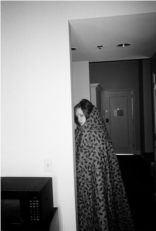 Adele'in Tüm Dünyayı Ağlatan Şarkılarındaki Esas Oğlan ve Onun Kadrajından 18 Fotoğraf