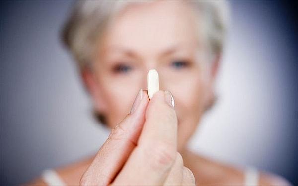 14. Aspirin'in beynimiz için de faydalı olduğu kanıtlanmıştır. Özellikle yaşlı insanlarda karşılaşılan hafıza yitimini azalttığı bilinmektedir.
