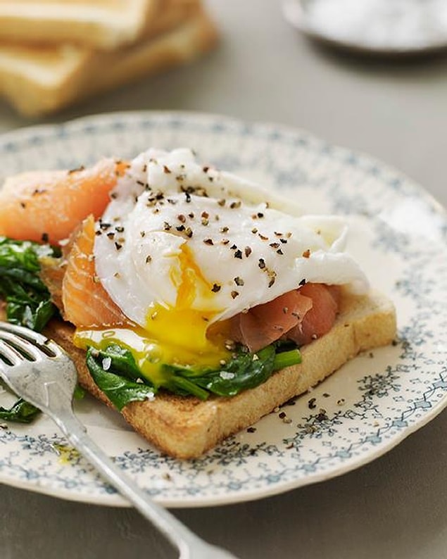 13. Füme Somonlu Benedict