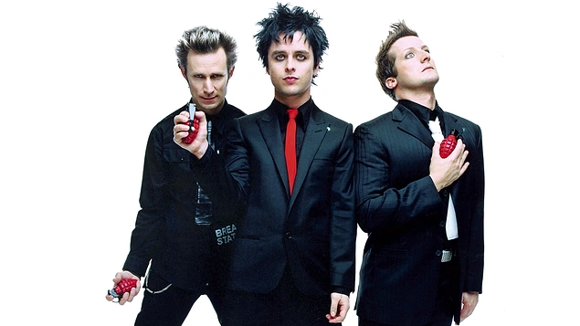 Ünlü punk grubu Green Day'in 2003 yılında bitirdikleri albümün tüm kayıtları stüdyolarından çalınmış. Albümü yeniden kaydetmek yerine, tamamen yeni bir albüm yapmışlar. O da en çok satan 'American Idiot' albümleri olmuş.
