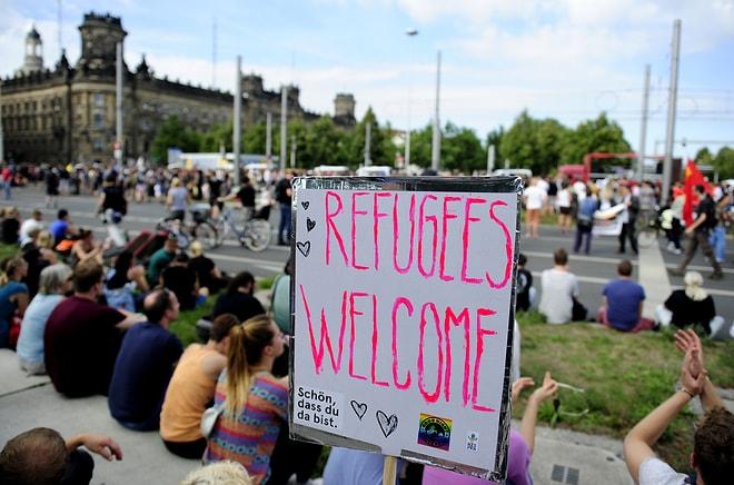 Almanya'dan Mültecilere Adaptasyon Hizmeti: 'Flört Kursları'