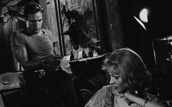 4. Перед прослушиванием на роль в "Трамвай «Желание»" Брандо ремонтировал дом Теннесси Уильямса