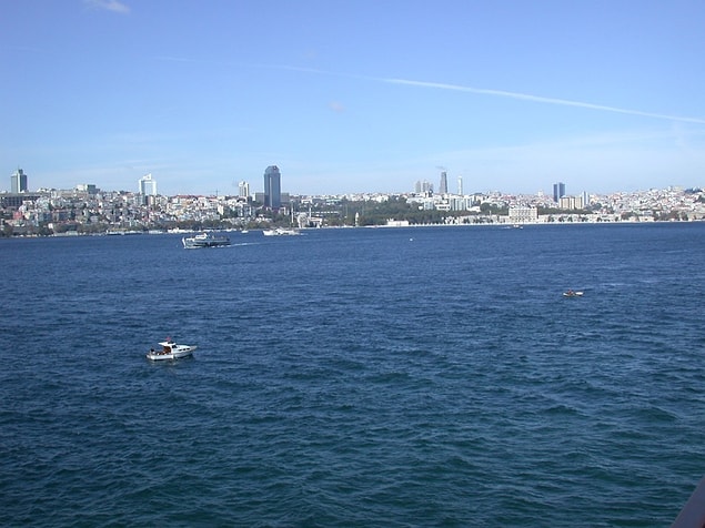 İstanbul'un denizlerini Kirlettiler