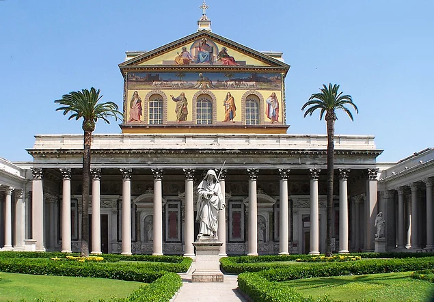 Базилика Святого Павла за городскими стенами, Рим, Италия / Дата основания: 386.