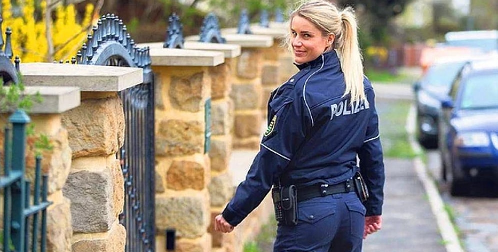 Чувственная девушка-полицейский, которой так и хочется сказать: "Пожалуйста, задержи меня!"