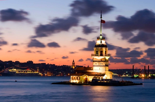 İstanbul'u Dinliyorum - Orhan Veli İstanbul'u Dinliyorum - Orhan Veli