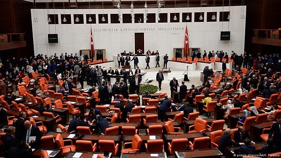 Dokunulmazlık Görüşmelerinde Referandum Sinyali