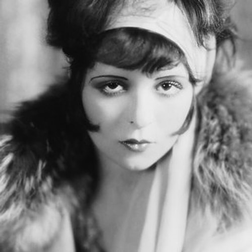 Hangisi Clara Bow?!1