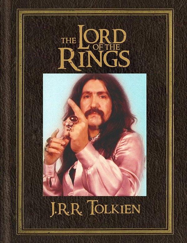 1. J.R.R. Tolkien - Yüzüklerin Efendisi