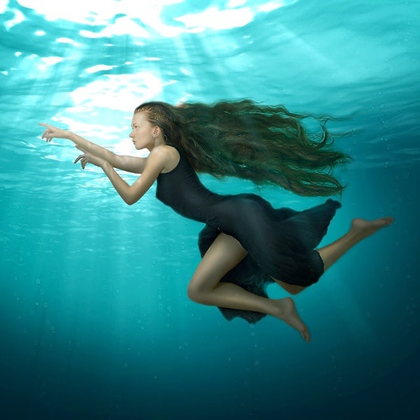 14. Страничка девушки является источником вдохновения для многих других представительниц прекрасного пола, которые пока еще только мечтают отрастить волосы.