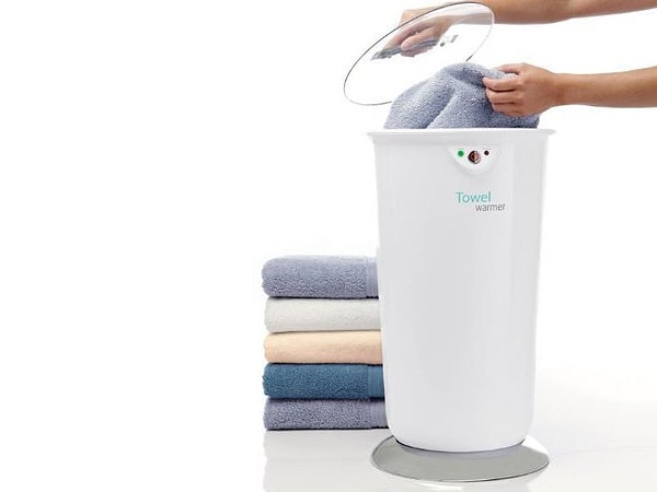 9. Нагреватель полотенец- это, конечно, роскошь. Но, попробовав однажды, вы уже не сможете обходиться без него