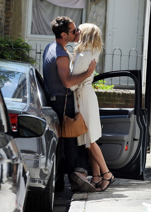 24. Jude Law & Sienna Miller