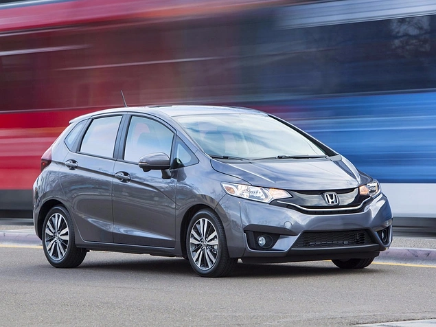Лучший автомобиль среднего класса: Honda Fit